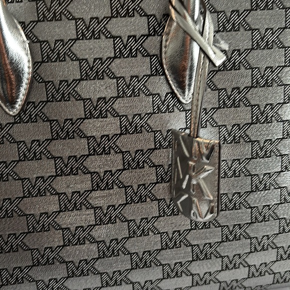 Michael Kors Mirella tote NWT - Picture 6 of 6